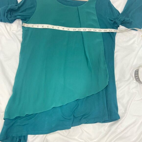 H By Halston, long sleeve green jade assymetrical double layer top size S - Picture 4 of 9